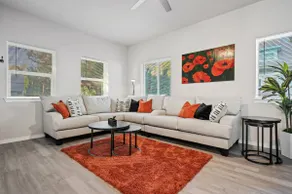Trendy Escape in the Heart of Sacramento! - Image 2