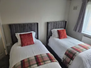 Opulent 2 Bed flat in Leicester - Image 2