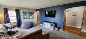 Nauvoo Windmill Farmhouse | Sleeps 10-12 - Image 5