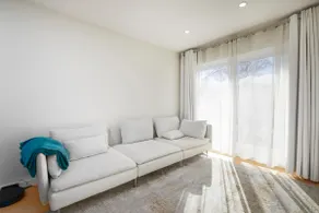 Comfort & Style in Ahuntsic - Image 2