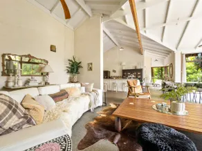 Shawlilly Stay | Large Tranquil Home - Image 2
