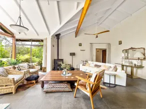 Shawlilly Stay | Large Tranquil Home - Image 4