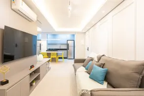 Elegant and modern with a swimming pool, Wi-Fi, and barbecue grill - Image 3
