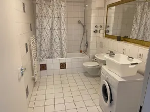 AK5 103 2BR Munich Suite - Image 5