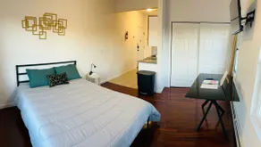Trendy Studio 9 Min Walk to Penn - Image 2