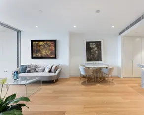 Luxury 1BR Iconic Harbour Views in Barangaroo - Image 5