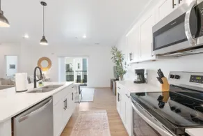 2BR Cedar Falls Townhome by Waterpark & UNI - Image 5