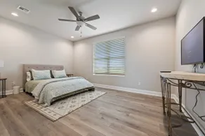 Cozy Elegance: Townhome 211 *missing door* - Image 5