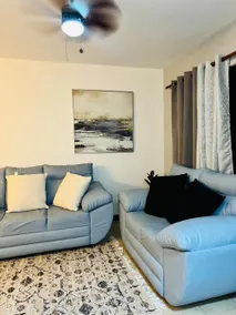 Condo apartment: 7 people - Image 2