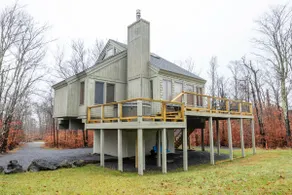 Hiker's Dream | Deck & Hot Tub | Walk to Ski Lodge - Image 2