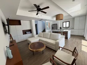 Residence in Monterrico - Image 4