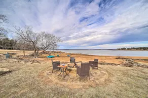 Spacious Lakefront, sleeps 12! Kayak rental! - Image 5