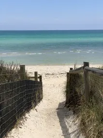 Seaford Escape - Simple Comforts, Perfect Location - Image 5