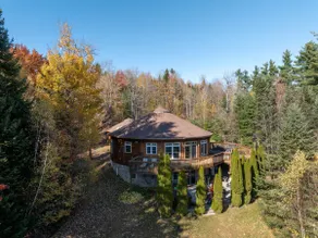 The Round House | 4 Miles from Mt Snow w/ Hot Tub! - Image 3