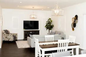 Spacious 4BR Roseville Home. Family & Long stays - Image 4