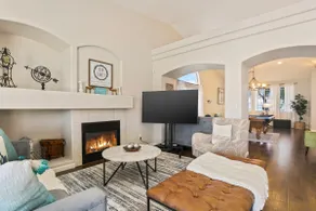 Relaxing 4BR Family Home with Pool and Games - Image 3