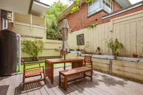 Leisure 4-Bedrooms Family Holiday House - Image 3