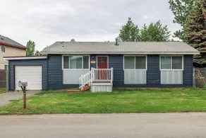 Cozy midtown 3 bed home - Image 2