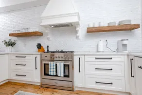 Pelham Orchard Farmhouse - Country Retreat - Image 3