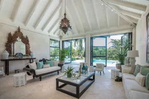 Lion Quay House Fine Art & Luxury in the Caribbean - Image 2