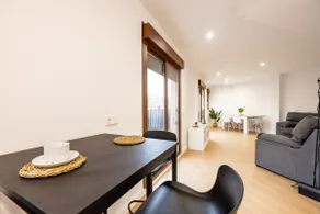 Plaza Sevillano, Family Apartment 2 - Image 4