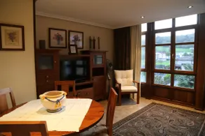 1-Bd Boutique Apartment - Image 3