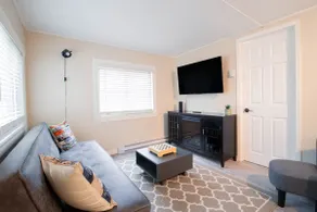 Cozy Beachside Getaway – Steps from Balm Beach! - Image 2