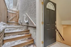 2 br Suite in heart of Inglewood - Image 4