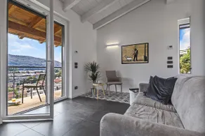 Caffè Maya Apartments - Image 2