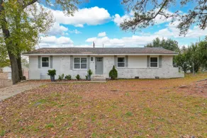 Earlewood Ranch - 4BR, 3BA - Image 3