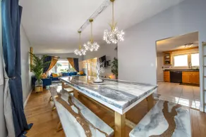 Crystal Dream Home! Most Unique Home for Families! - Image 2
