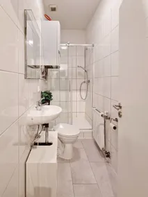 stayVision - 1 bedroom - 4 guests - top Wi-Fi - Image 5