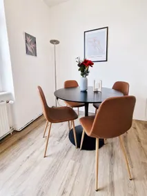 stayVision - 1 bedroom - 4 guests - top Wi-Fi - Image 2