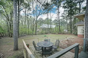 4BR City Retreat w/ Fire Pit, BBQ & Free Parking - Image 3