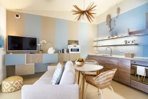 LUXORY SUITE BY THE SEA WITH JACUZZI - Image 4