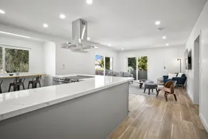 Spacious Apt w/ 2BR - City Center - Image 5