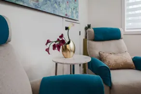 Chic 2B1B Lower Unit – Renovated w/ Designer Flair - Image 5