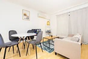*Charming 2BR Retreat in Heart of Southern Bliss - Image 2