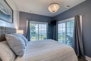 Waterfront Greenport Getaway - Image 5