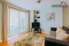 Stunning Garden Apt, Newly Refurbished & Parking - 5 mins walk to the beach! - Image 2