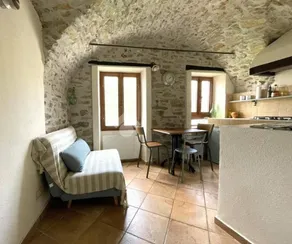 House in the rock - Image 2