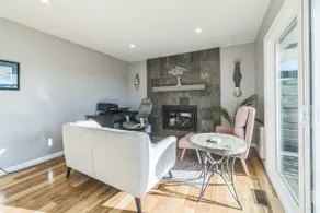 Red Rocks Retreat • Views • Firepit • Sleeps 7 - Image 4