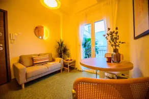 Central Prime Location W/ Stunning Sunset Balcony! - Image 3