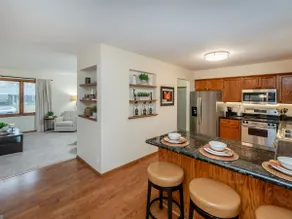 Spacious 5bed 2bath home - Image 5