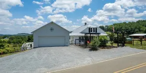 Sunrise Farmhouse - Image 2