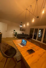 Spacious designer apartment - Image 4