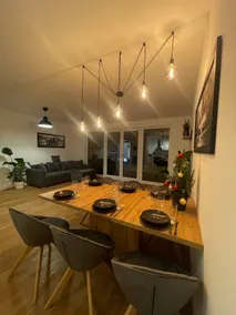 Spacious designer apartment - Image 5