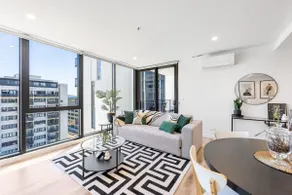 @Central Woden Retreat: Shops, Parking, Hospital - Image 2