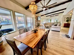 Panoramic Bluff View Lake House / On Trail & Water - Image 5