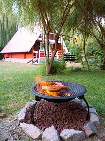 Lakefront cottage - Image 2